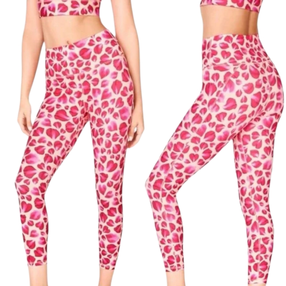 Fabletics Rose Petal Set - Picture 3 of 9
